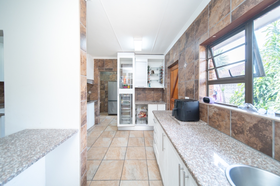 4 Bedroom Property for Sale in Dorchester Heights Eastern Cape